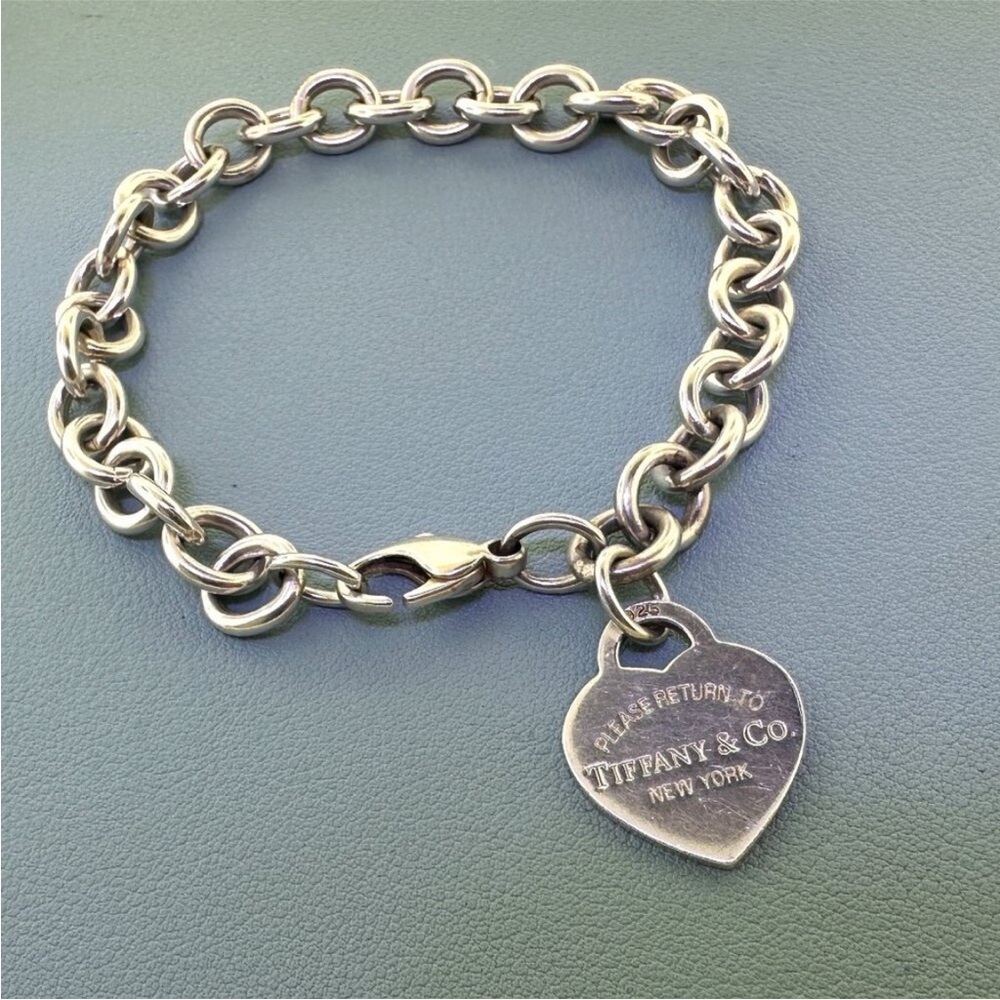 Tiffany & Co. Silver Chain Bracelet with Heart Charm